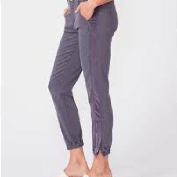 PAIGE Mayslie Cropped Jogger Pants - Picture 12 of 12